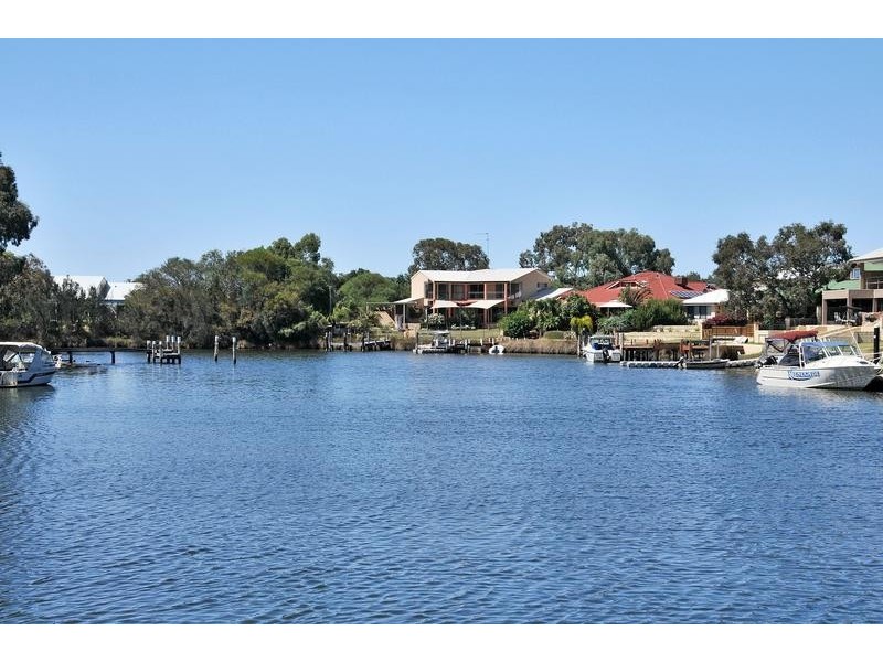 14 Sunland Avenue, South Yunderup WA 6208