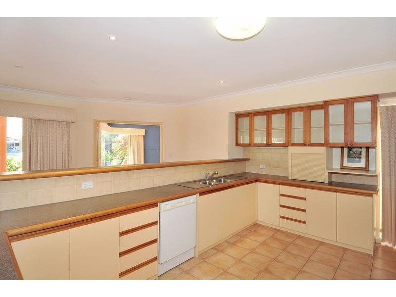 14 Sunland Avenue, South Yunderup WA 6208