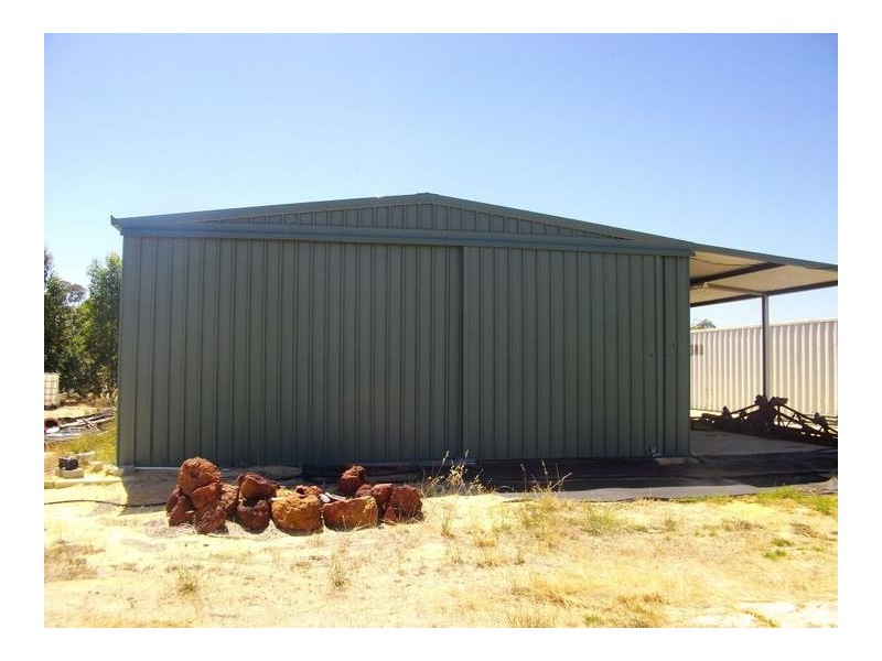 293 Berry Road, Waroona WA 6215