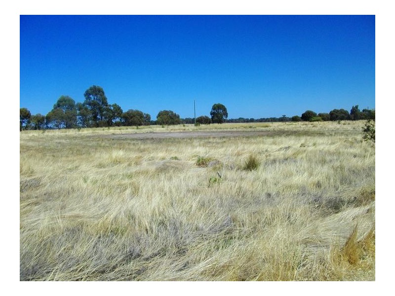 293 Berry Road, Waroona WA 6215