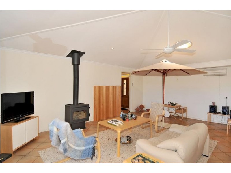 40 River Road, Dwellingup WA 6213