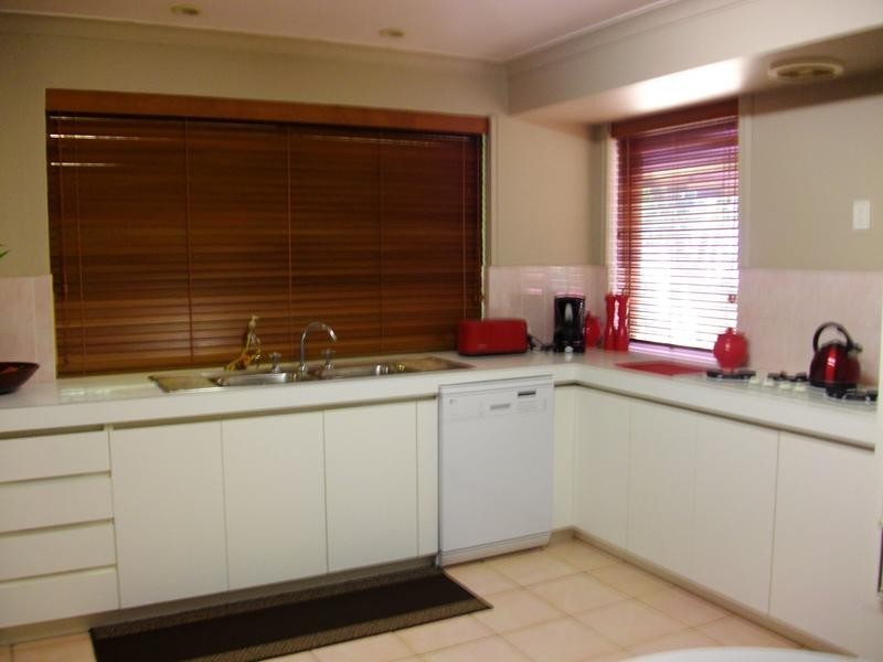 17 McDowell Street, Waroona WA 6215