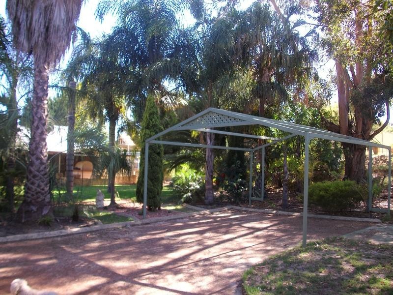 17 McDowell Street, Waroona WA 6215