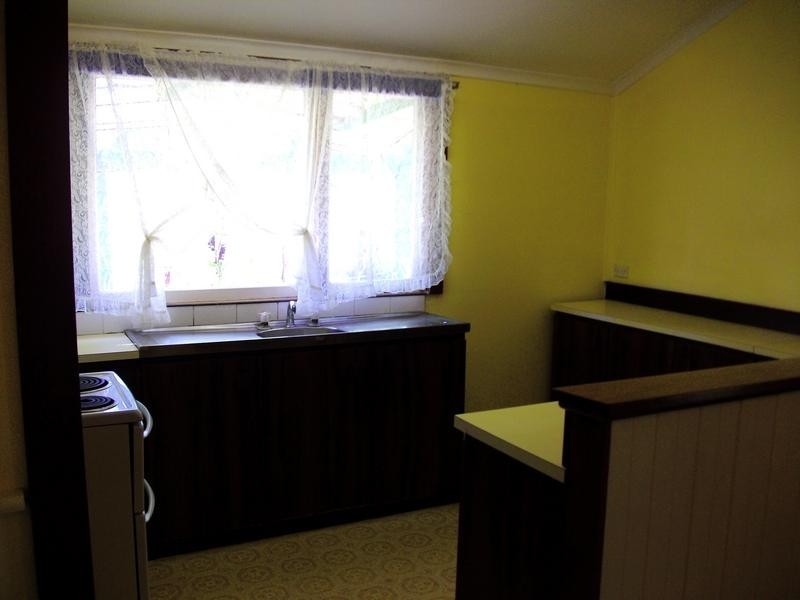 10 Thatcher Street, Waroona WA 6215