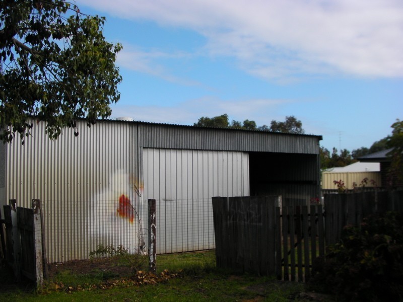 39 Hesse Street, Waroona WA 6215