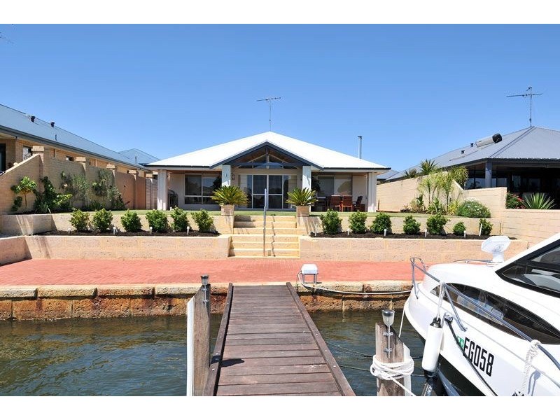 24 Murray Waters Boulevard, South Yunderup WA 6208