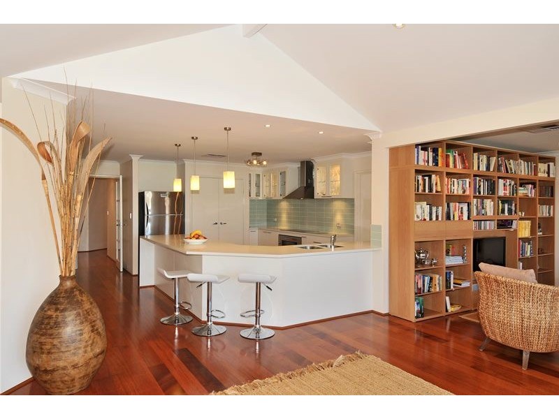 24 Murray Waters Boulevard, South Yunderup WA 6208