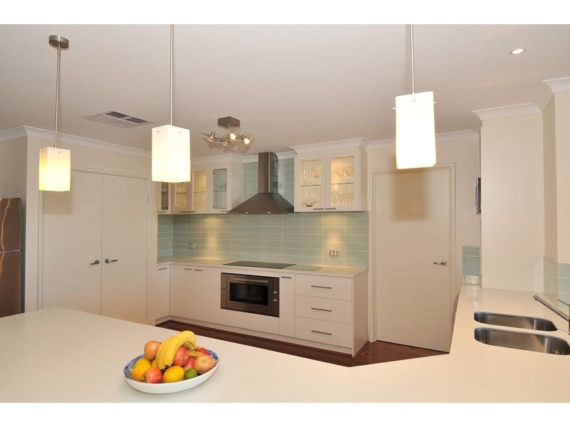 24 Murray Waters Boulevard, South Yunderup WA 6208