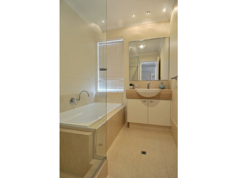 24 Murray Waters Boulevard, South Yunderup WA 6208