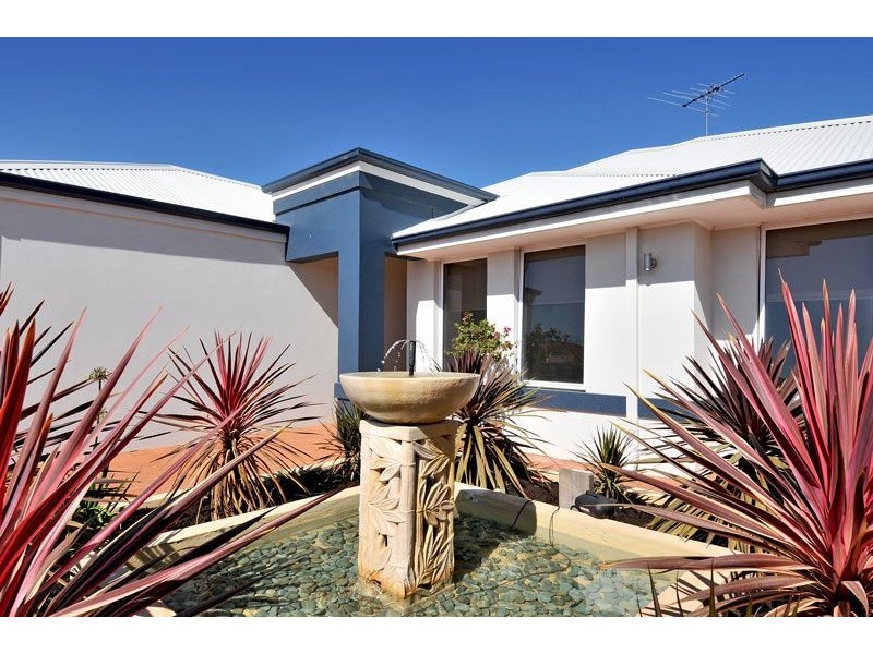 24 Murray Waters Boulevard, South Yunderup WA 6208