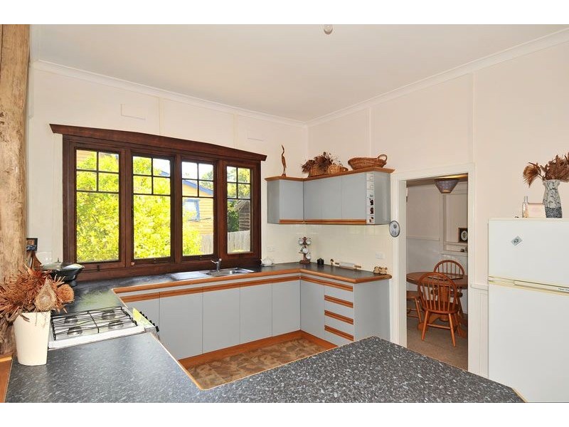 19 Marginata Crescent, Dwellingup WA 6213