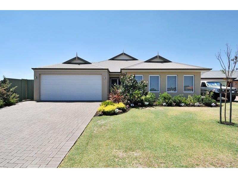 4 Cooeyup close, Ravenswood WA 6208