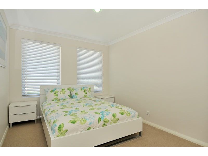 4 Cooeyup close, Ravenswood WA 6208