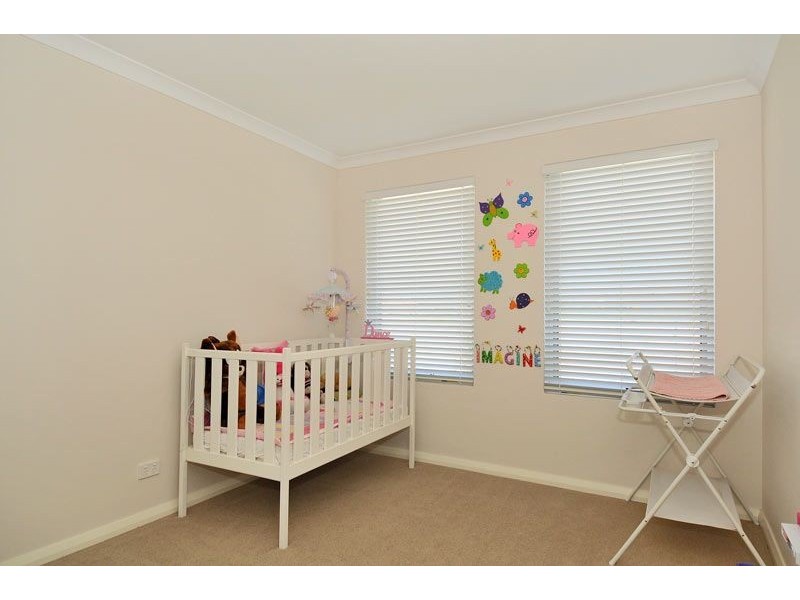 4 Cooeyup close, Ravenswood WA 6208
