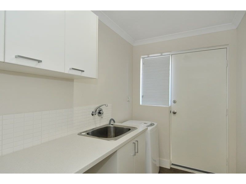 4 Cooeyup close, Ravenswood WA 6208