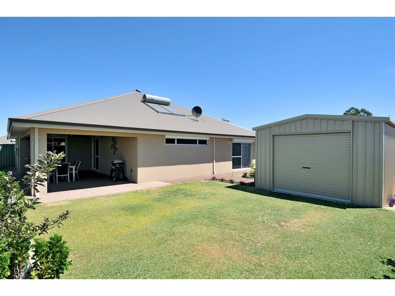 4 Cooeyup close, Ravenswood WA 6208