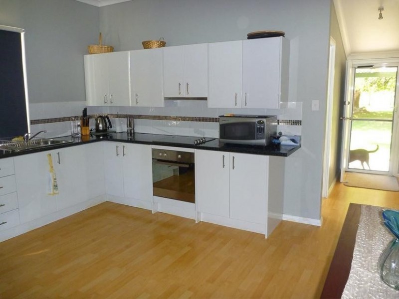 30 Congdon Avenue, Pinjarra WA 6208