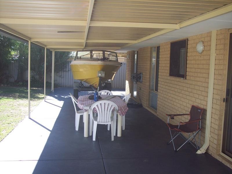 24 Lever Way, South Yunderup WA 6208