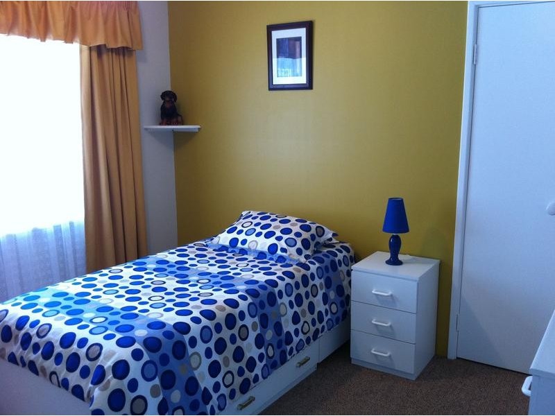 11 Walmsley Street, Waroona WA 6215