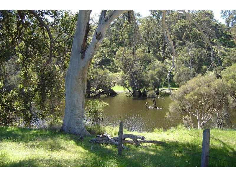 2 River Road, Boddington WA 6390