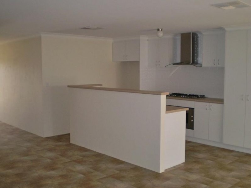 4 Helena Way, Pinjarra WA 6208