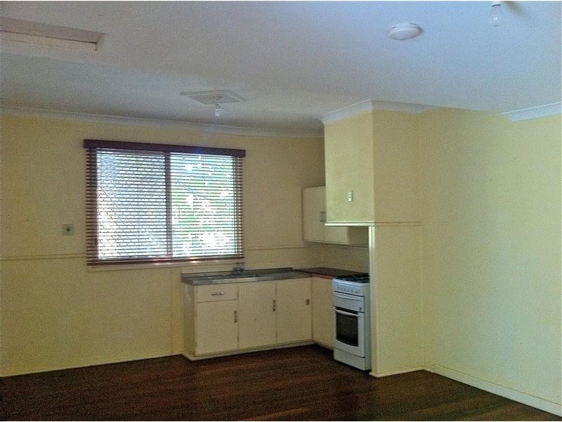 13 Fitzpatrick Street, Waroona WA 6215