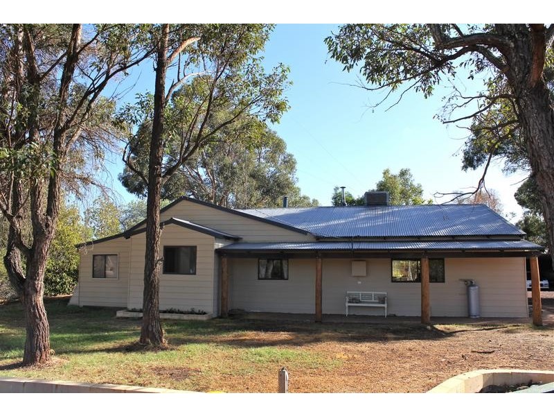 59 Patterson Road, Waroona WA 6215