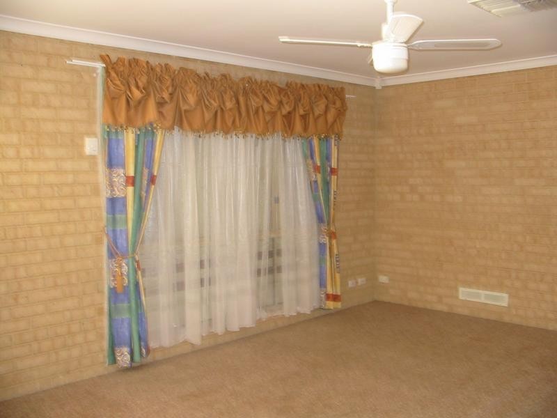 1/16 Marri Place, Pinjarra WA 6208