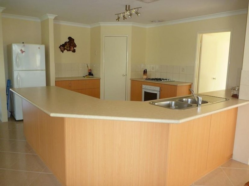 11 Goldseeker Loop, Ravenswood WA 6208
