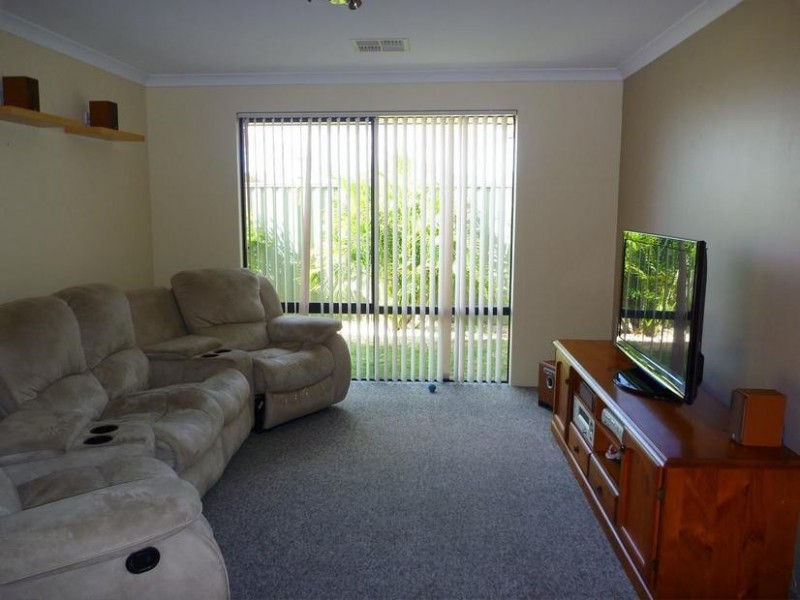 11 Goldseeker Loop, Ravenswood WA 6208