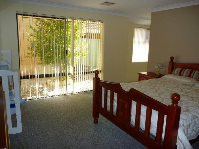 11 Goldseeker Loop, Ravenswood WA 6208