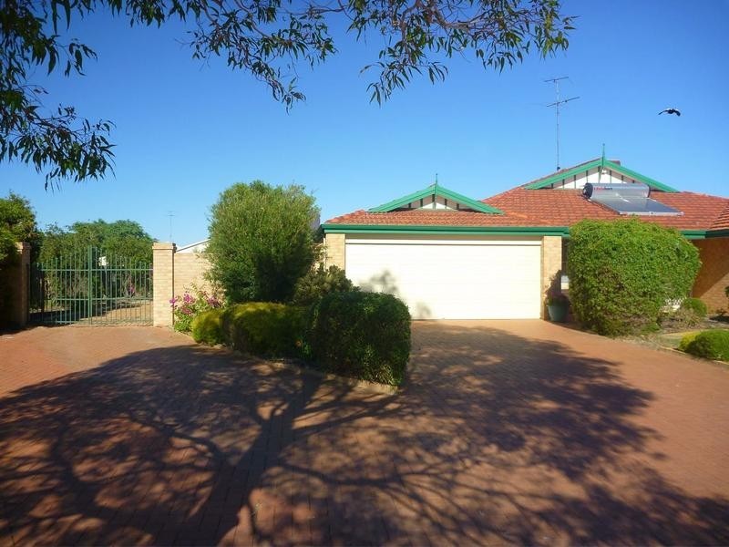 19 Country Road, Pinjarra WA 6208