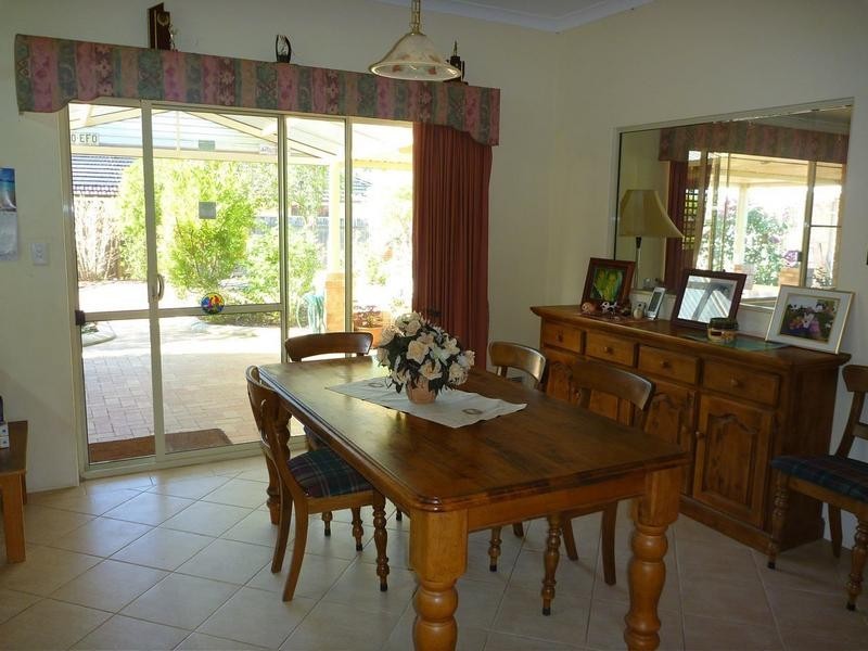 19 Country Road, Pinjarra WA 6208