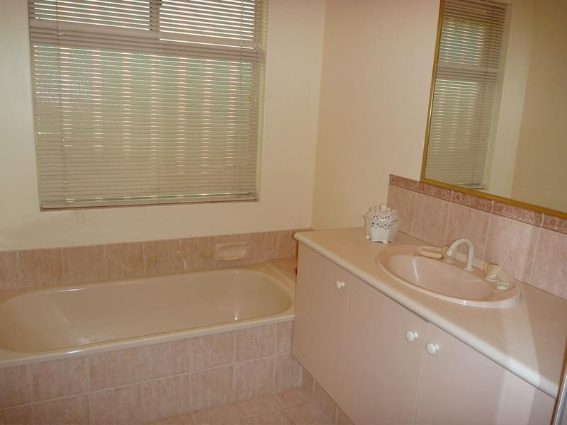 19 Country Road, Pinjarra WA 6208