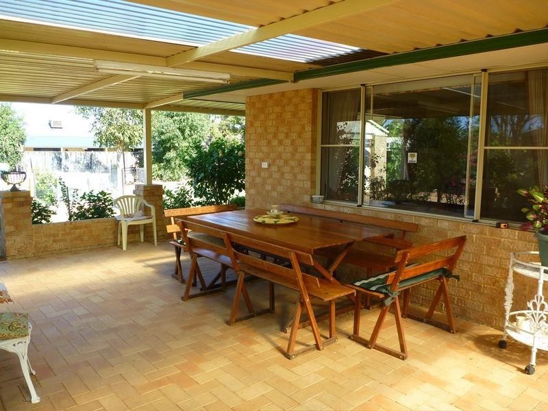 19 Country Road, Pinjarra WA 6208