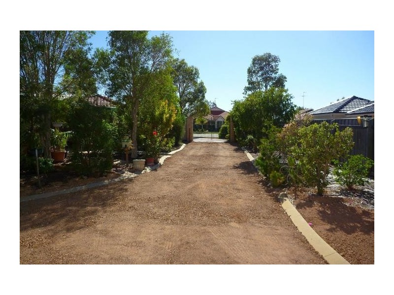 19 Country Road, Pinjarra WA 6208