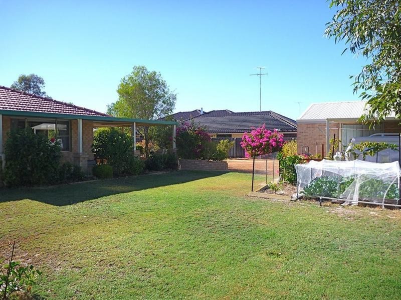 19 Country Road, Pinjarra WA 6208