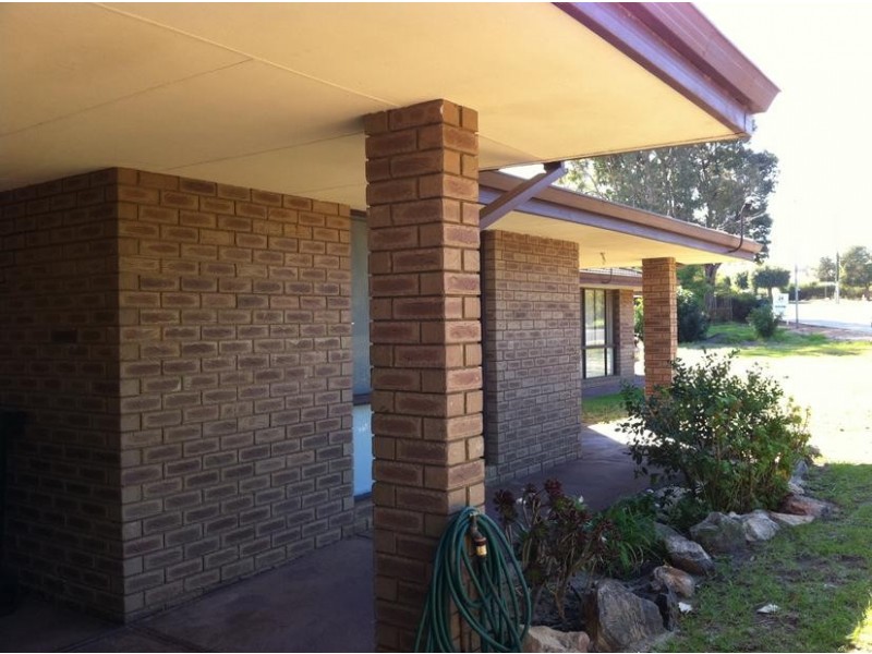 8A Thatcher Street, Waroona WA 6215