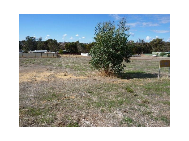 10 Humes Way, Wandering WA 6308