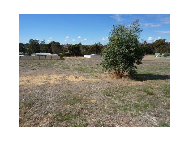 10 Humes Way, Wandering WA 6308