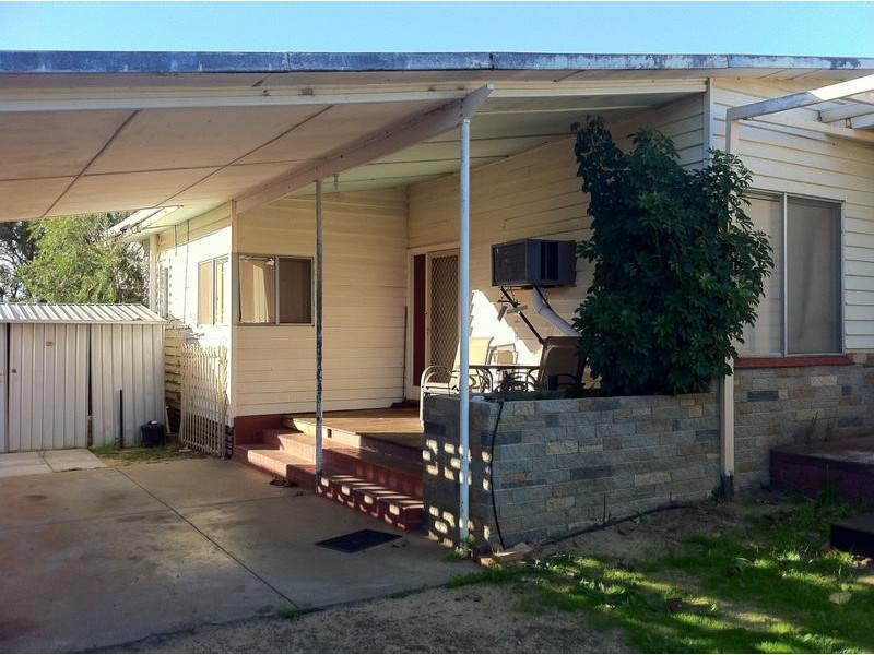 12 Hair Street, Waroona WA 6215