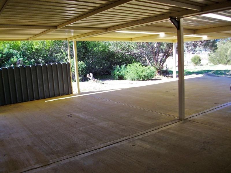 7 Richardson Road, Waroona WA 6215