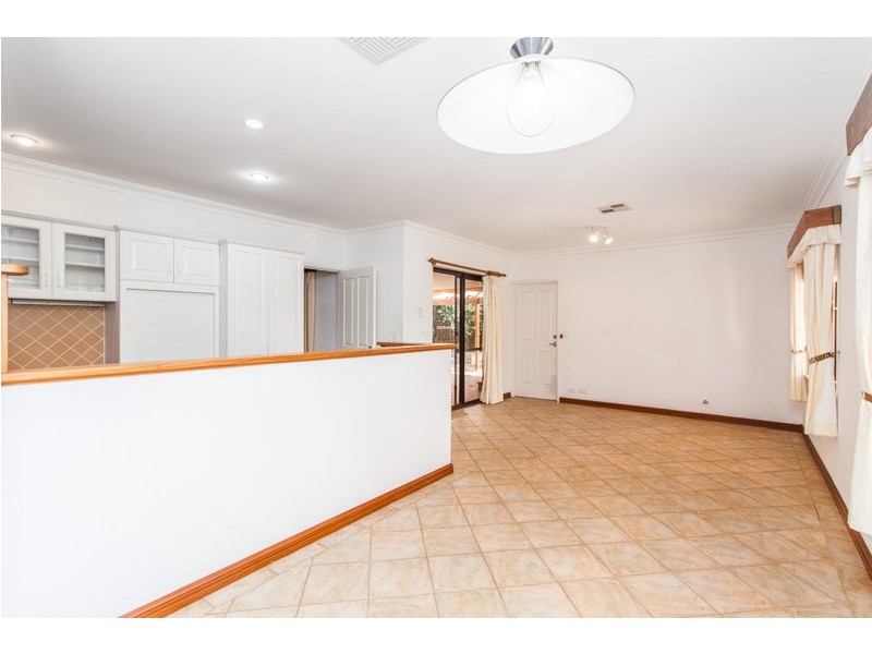 25 Sunland Avenue, South Yunderup WA 6208
