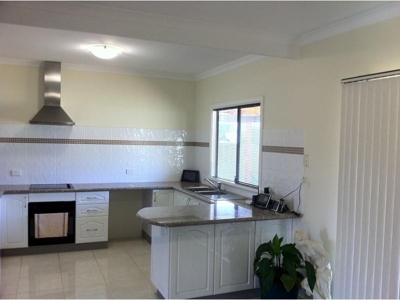 2/27 Thatcher Street, Waroona WA 6215