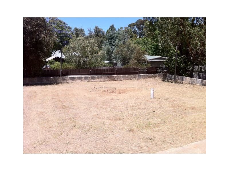 8 Sollya Crescent, Dwellingup WA 6213