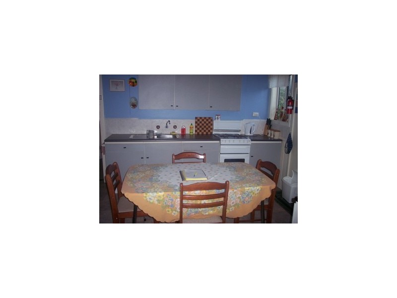 8 Church Street, Dwellingup WA 6213