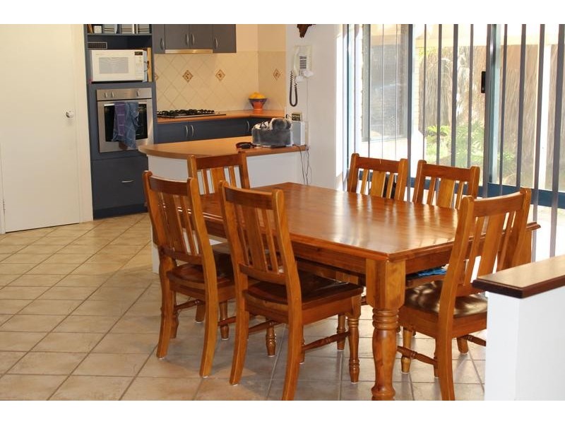 28 Wellya Crescent, South Yunderup WA 6208