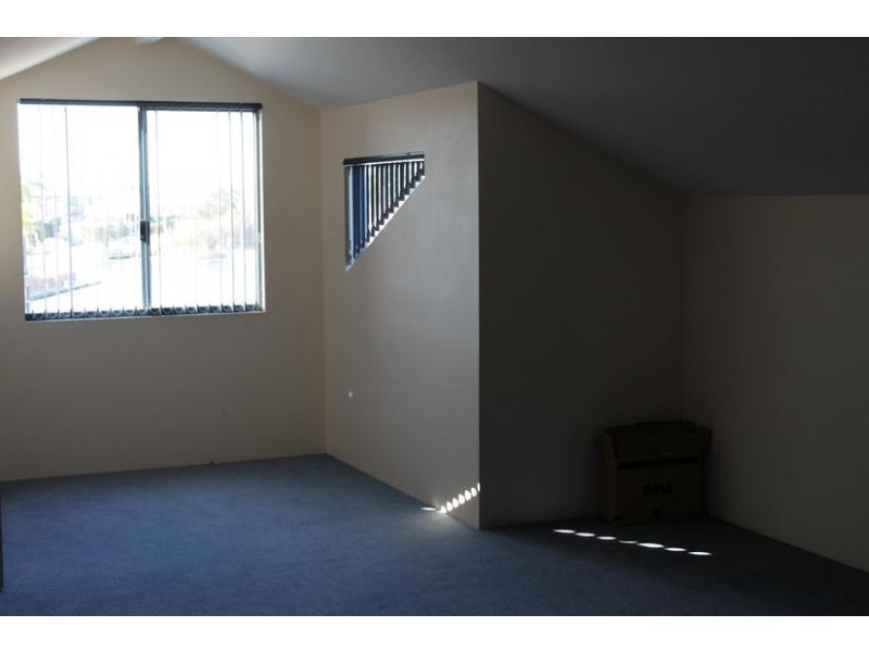 28 Wellya Crescent, South Yunderup WA 6208