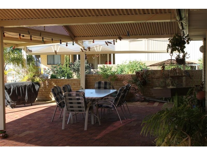 28 Wellya Crescent, South Yunderup WA 6208