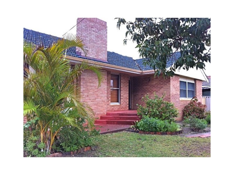 2 Hesse Street, Waroona WA 6215